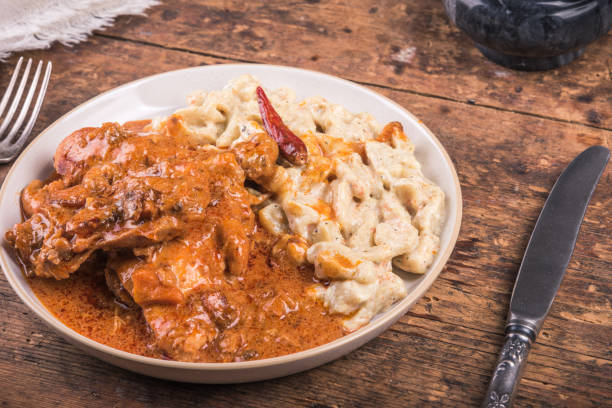 Ön jelenleg a következőket nézi Pörkölt recept, akár kezdőknek is! – Hogyan készíthetsz pörköltből több napra változatos fogásokat?