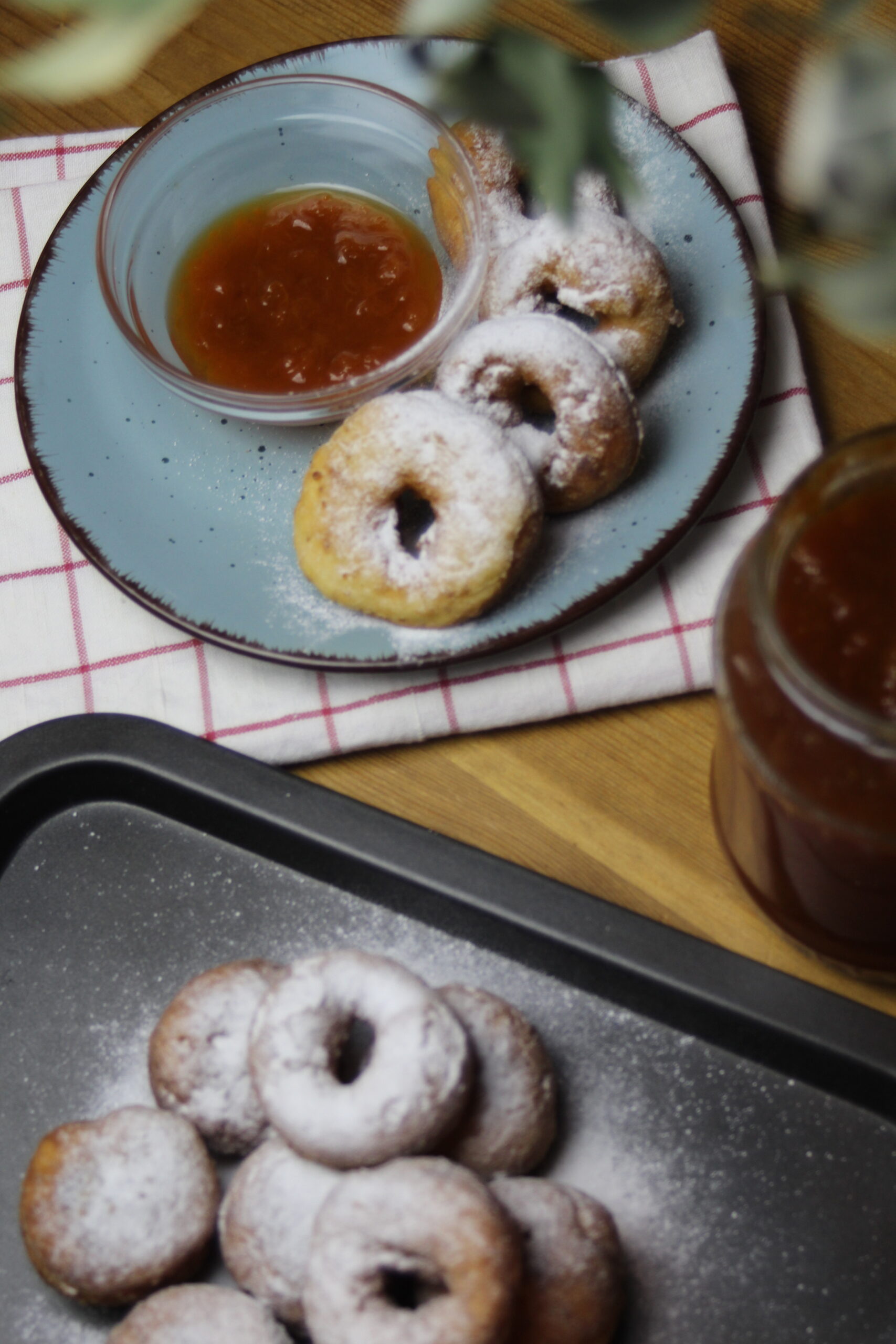Ön jelenleg a következőket nézi Gyors FÁNK recept élesztő nélkül – 15 perces bögrés fánk, kezdőknek is ajánljuk